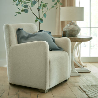 Enzo, Boucle Armchair